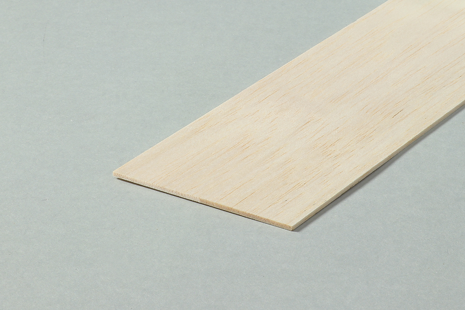 AＴバルサ材　2×80×600㎜　10枚組