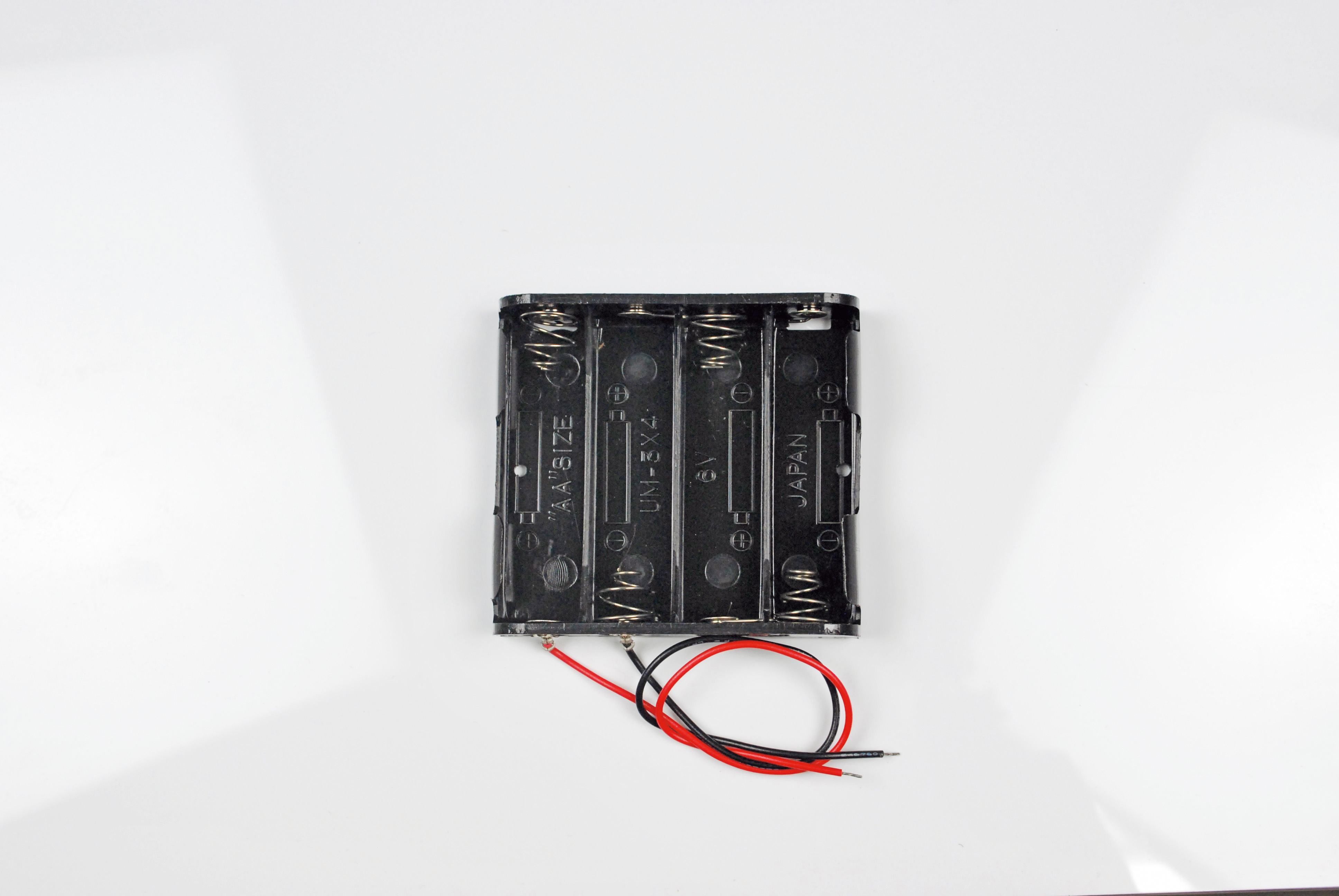 電池ボックス　単3×4本/6Ｖ　リード線付