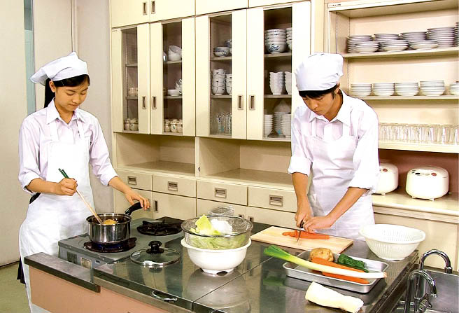 DVD　新調理実習基礎の基礎シリーズ②準備・作業編　(3846790)